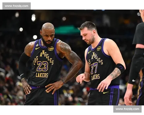 勒布朗队vs全明星强敌巅峰对决引爆赛场荣耀之夜篮球盛宴来临